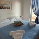 ゲストハウス Il Balconcino ナポリ
